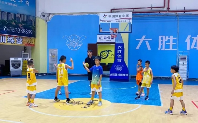  廣東河源體彩少兒籃球培訓(xùn)班：結(jié)營不散場，夢想正啟航