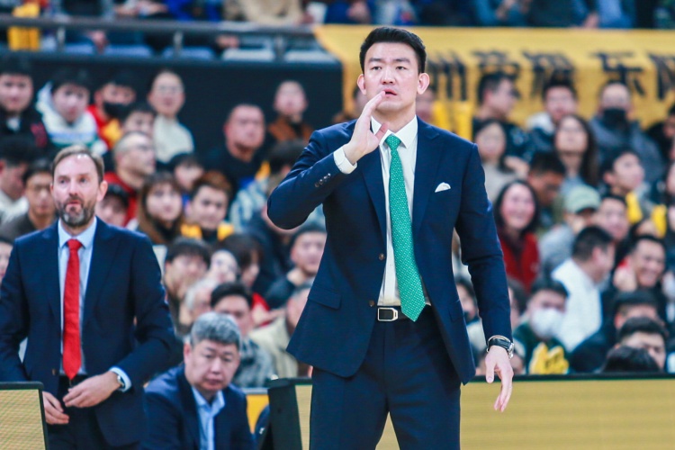  雙核缺陣！廣廈本場僅得74分創(chuàng)賽季新低 此前紀錄為對陣深圳77分